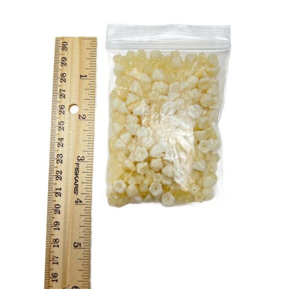 280+ Czech Flowers Glass Bead Mix Cream Jewelry Making Supplies - Picture 6 of 9